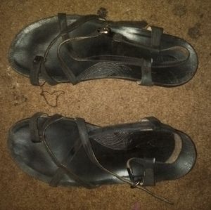 Chaco ,Dorra sandals  w11